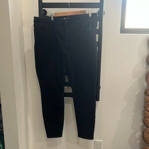 Old Navy Rockstar Super Skinny High Rise Black Jeans
